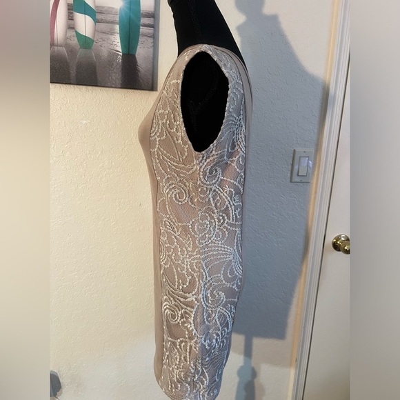 Tee N Rose Taupe Top - Picture 2 of 15